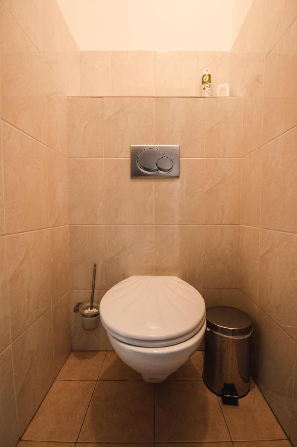 Motel Ard Sarovce Екстериор снимка
