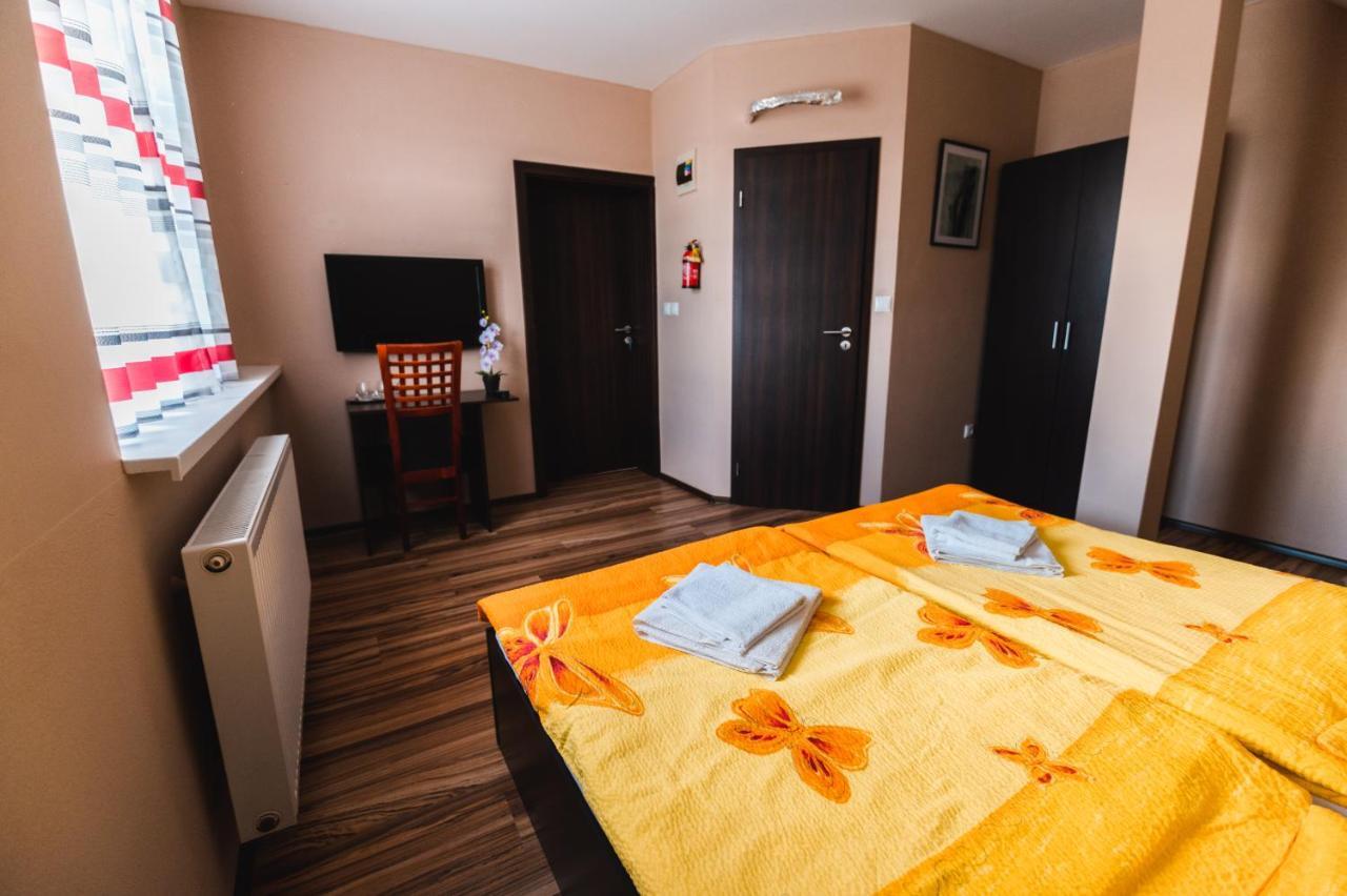 Motel Ard Sarovce Екстериор снимка