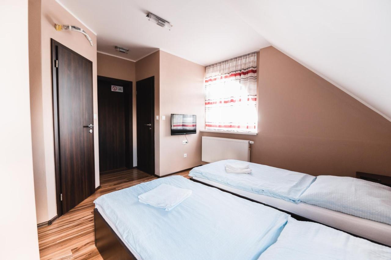 Motel Ard Sarovce Екстериор снимка