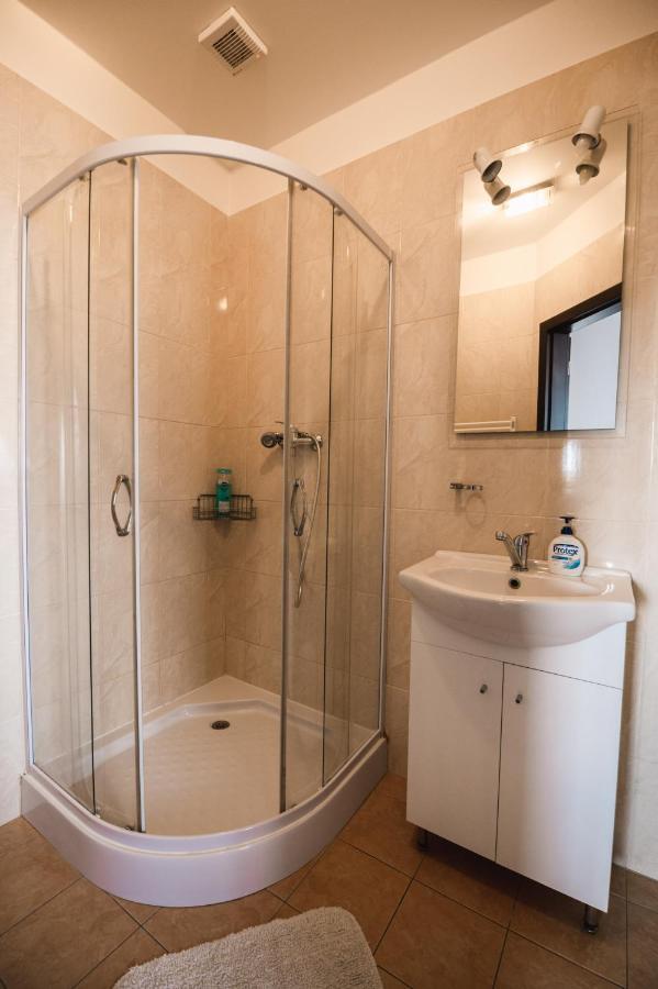 Motel Ard Sarovce Екстериор снимка